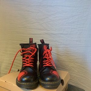 Kids doc martens